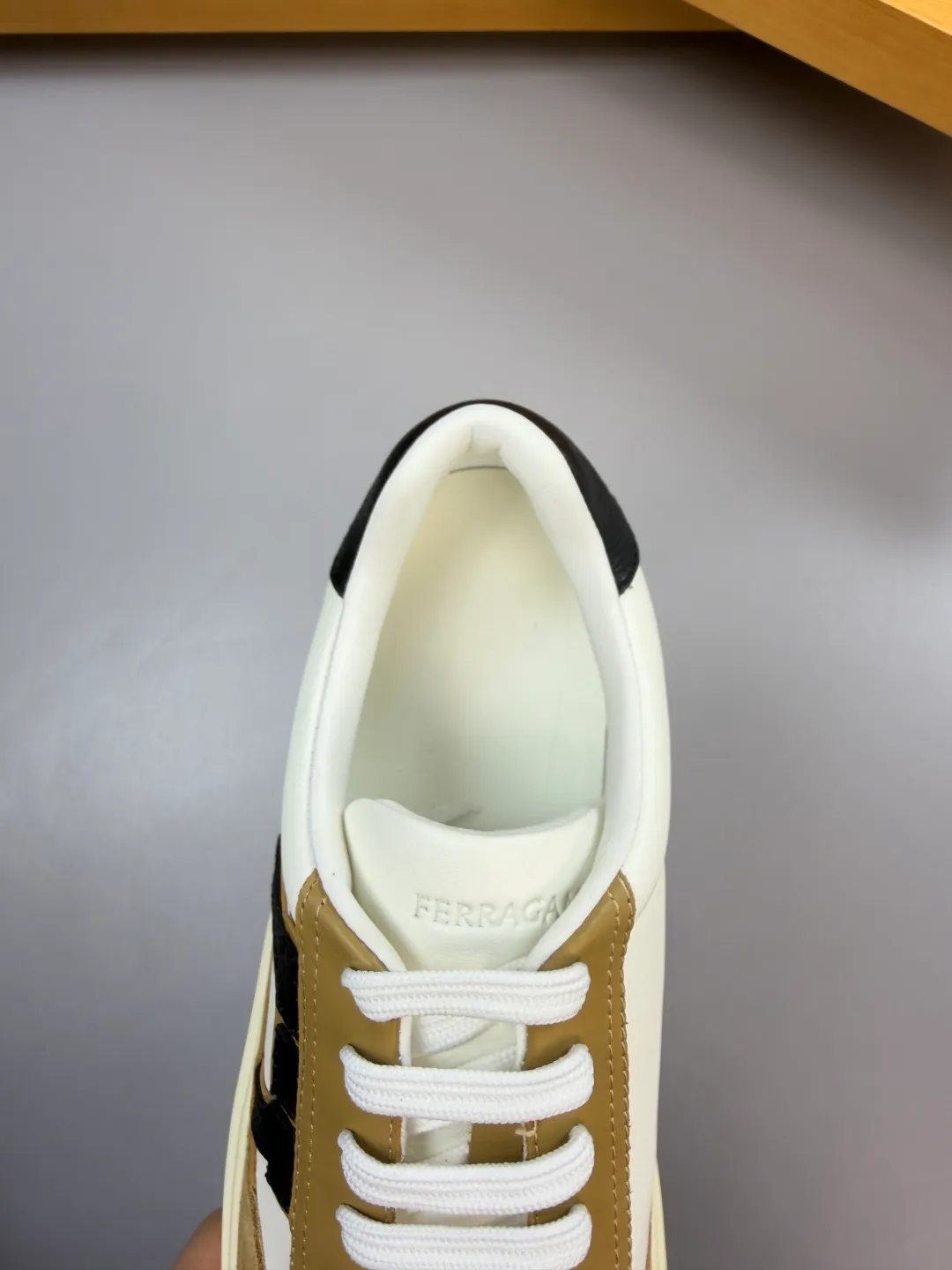 Men's men's shoes 💰440 [New style] 🏃‍♂️🏃‍♂️[Ferragamo] Ferragamo - High-end quality original order·Casual sports shoes -Upper: 🔝Nappa calfskin, suede calfskin, shoe body. Sewing brand totem, tongue air pressure brand logo -Inner: water-dyed cowhide -Outsole: ultra-light TPU foam rubber; molded outsole -Ultra-high quality control and fine workmanship: outstanding (high-end, extravagance, grade) -Size: 38-45 (46, can be customized)